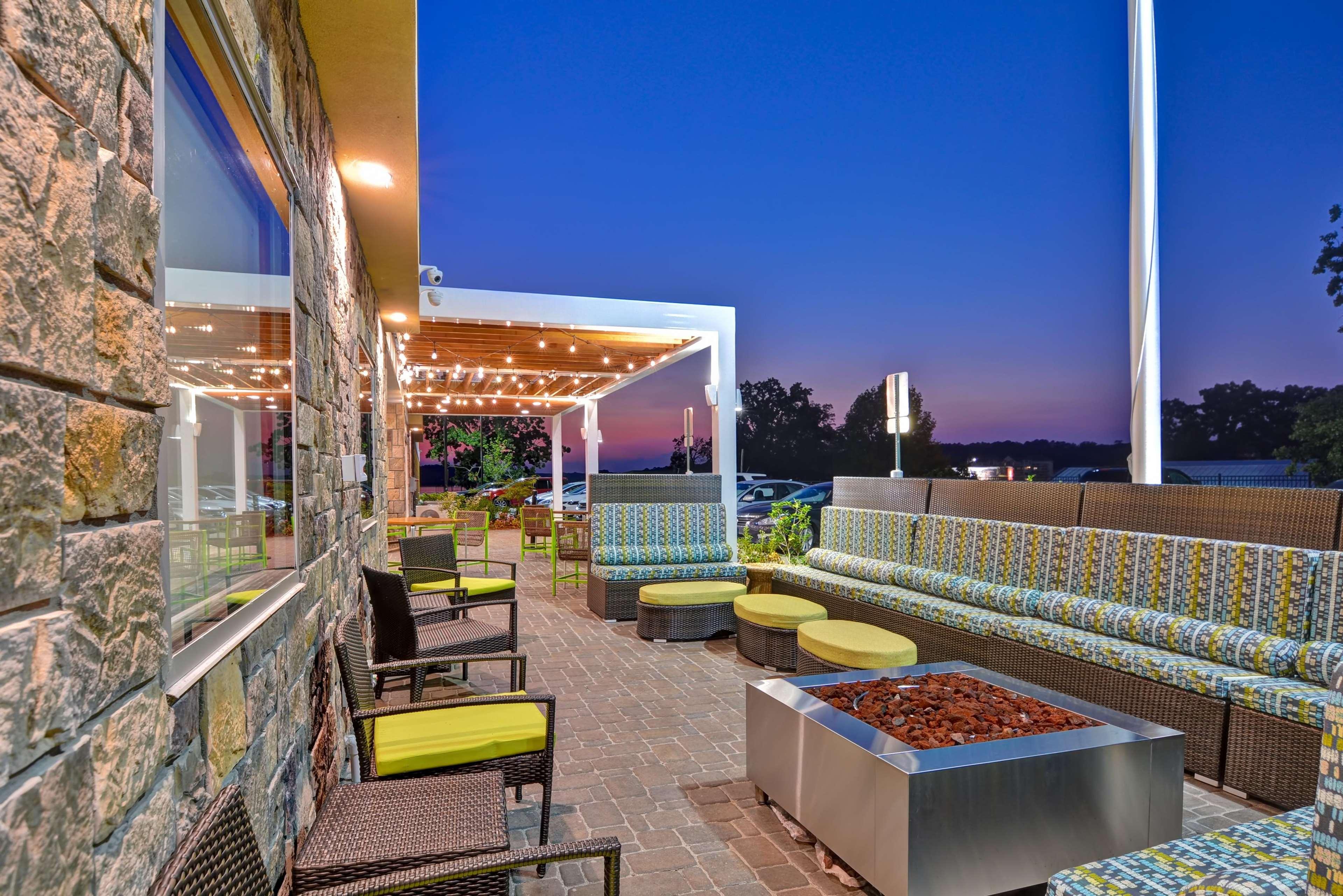 Home2 Suites By Hilton Hot Springs Exterior photo